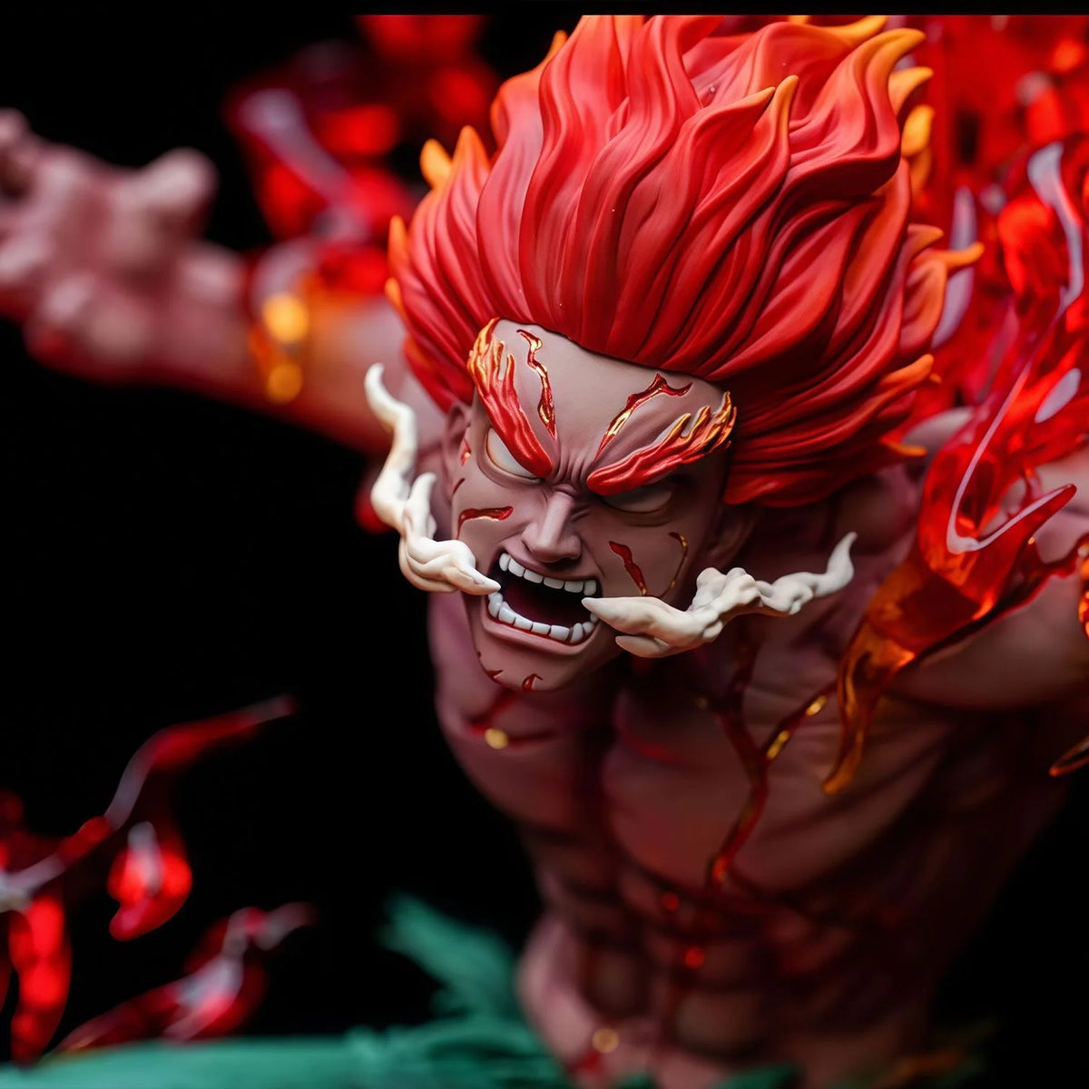 Naruto Might Guy Luminous Action Statue (25cm)